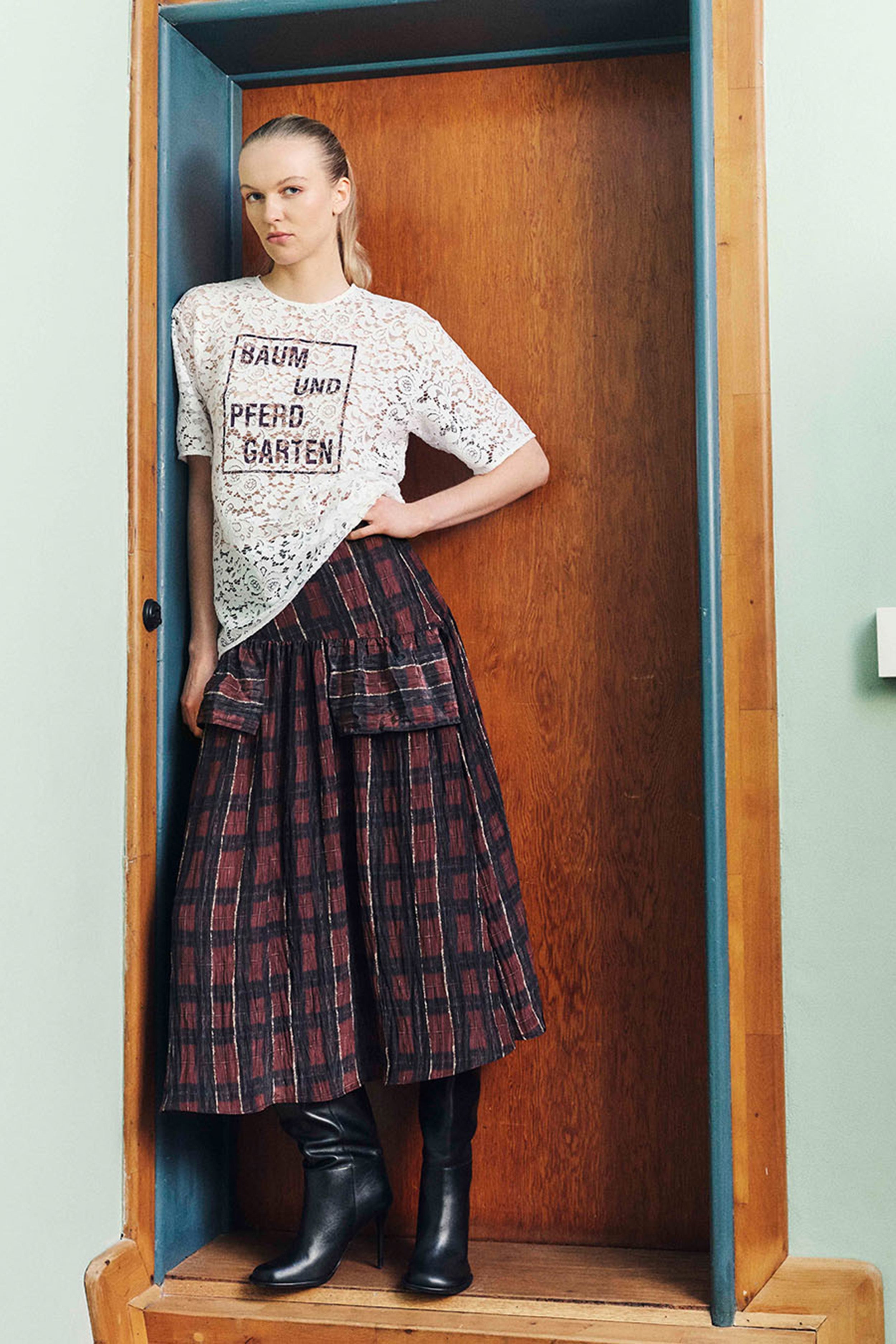 SABELA SKIRT | Dark Red Check